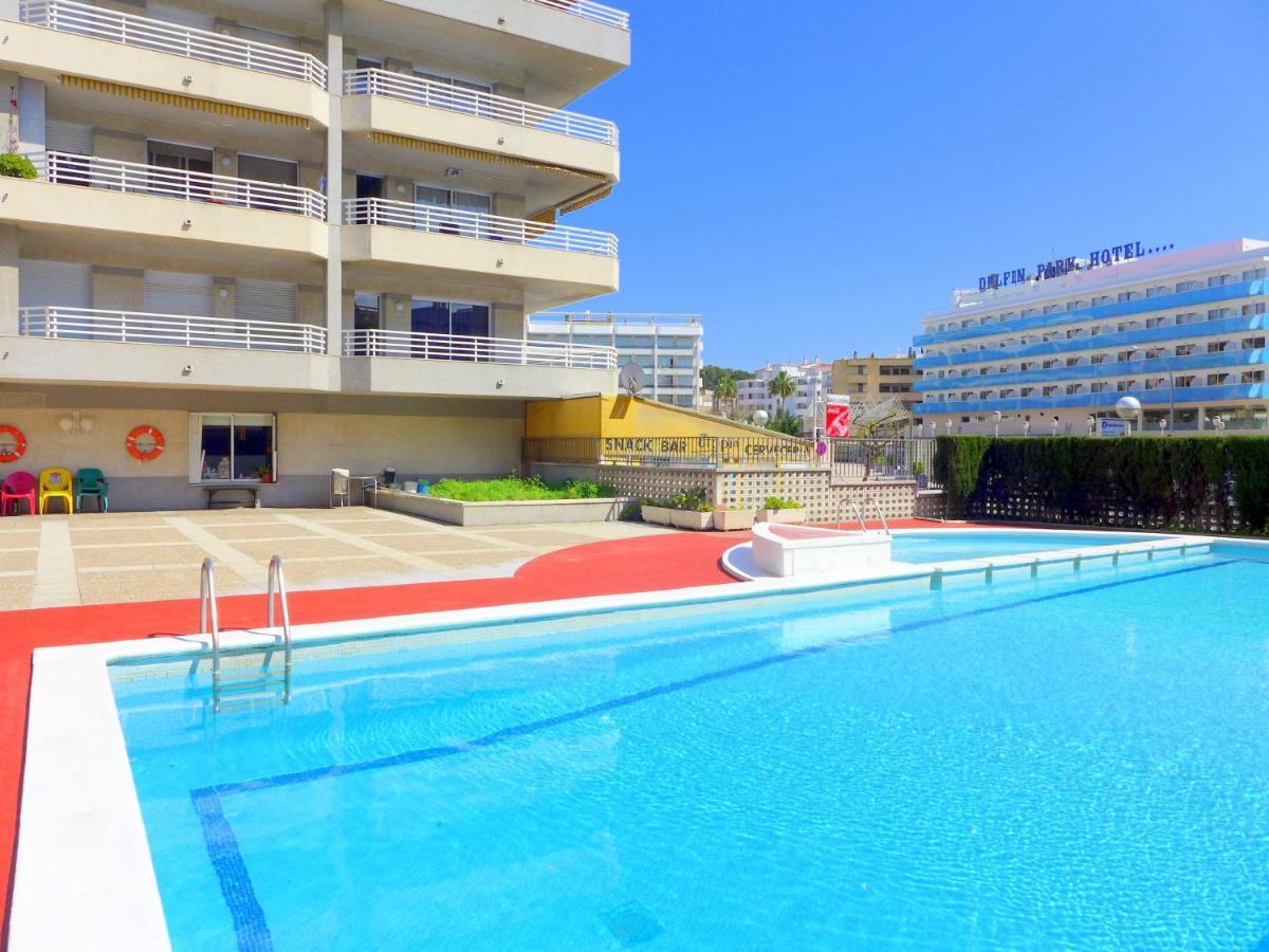 Rentalmar Zahara Family Suites Salou Exterior photo