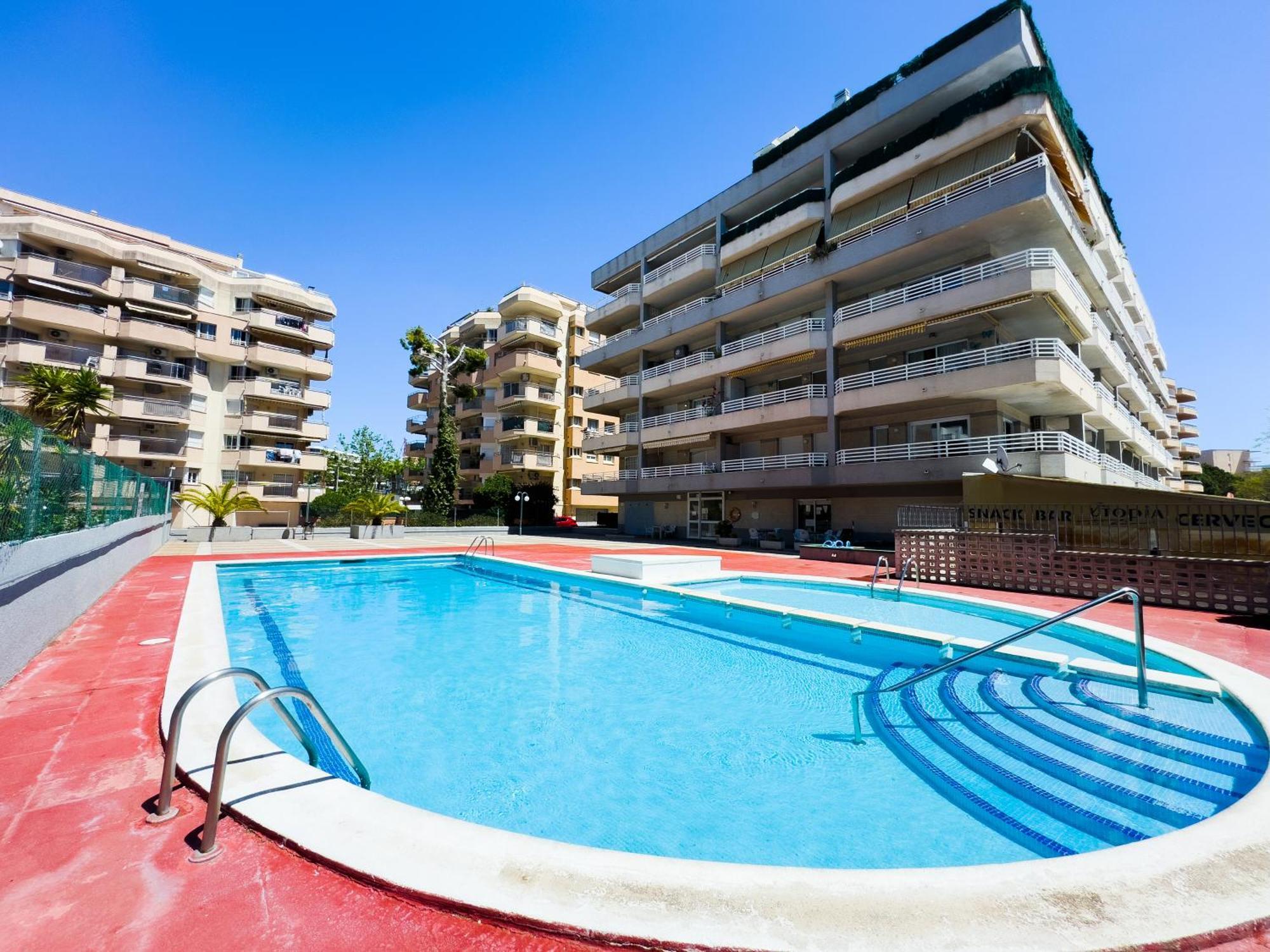 Rentalmar Zahara Family Suites Salou Exterior photo